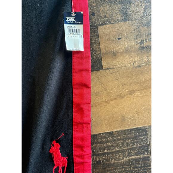 Polo by Ralph Lauren Fleece Black and Red Sweatshorts, boys 7 - Picture 5 of 10